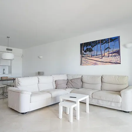 Апартаменты Front-line Garden In Palm Beach, *